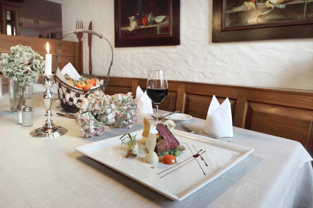 Hotel-Restaurant Roter Ochsen Lauchheim المظهر الخارجي الصورة