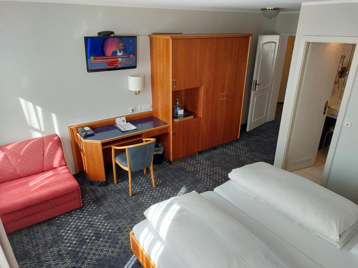 Hotel-Restaurant Roter Ochsen Lauchheim المظهر الخارجي الصورة