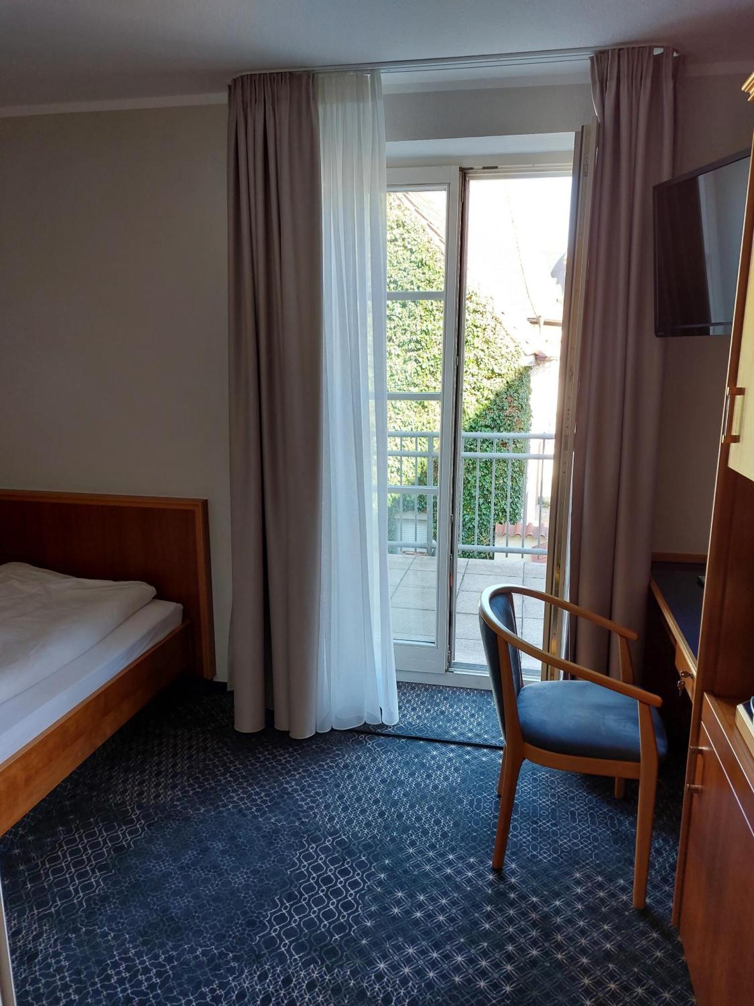 Hotel-Restaurant Roter Ochsen Lauchheim المظهر الخارجي الصورة