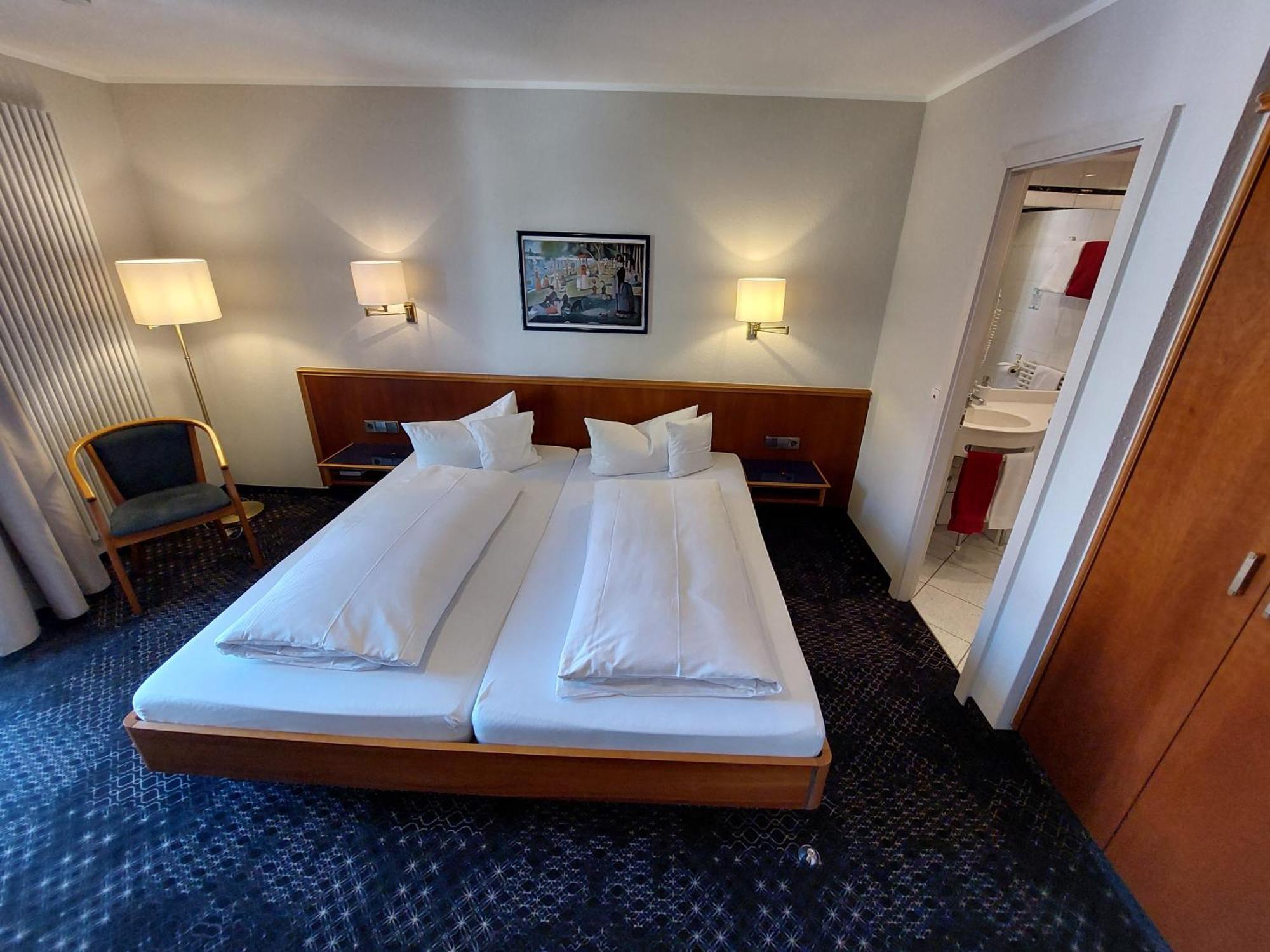 Hotel-Restaurant Roter Ochsen Lauchheim المظهر الخارجي الصورة