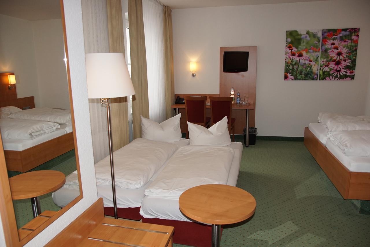 Hotel-Restaurant Roter Ochsen Lauchheim المظهر الخارجي الصورة