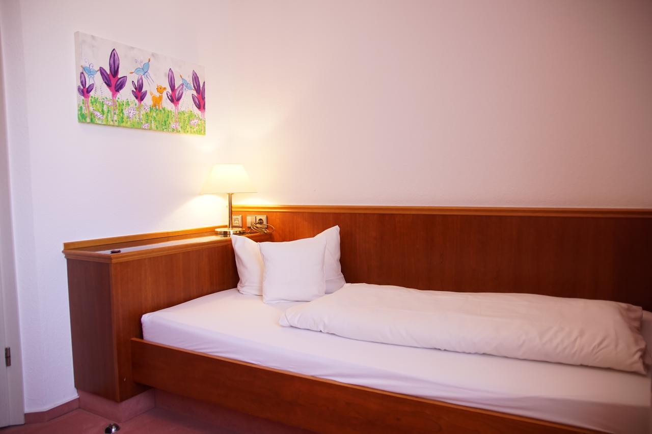 Hotel-Restaurant Roter Ochsen Lauchheim المظهر الخارجي الصورة